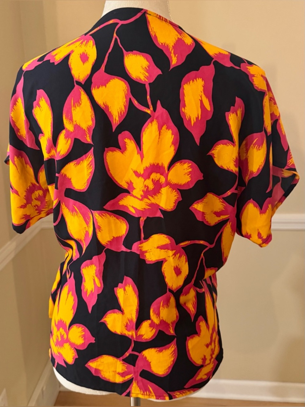 🏵️ Allison Joy Floral Wrap Top, Navy Pink & Orange V-Neck Tie Blouse, size M - Picture 5 of 10